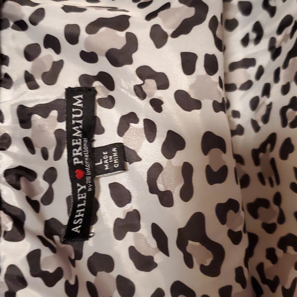 Winter Jacket - image 8